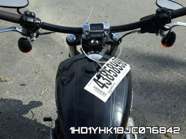 1HD1YHK18JC076842 фото 6