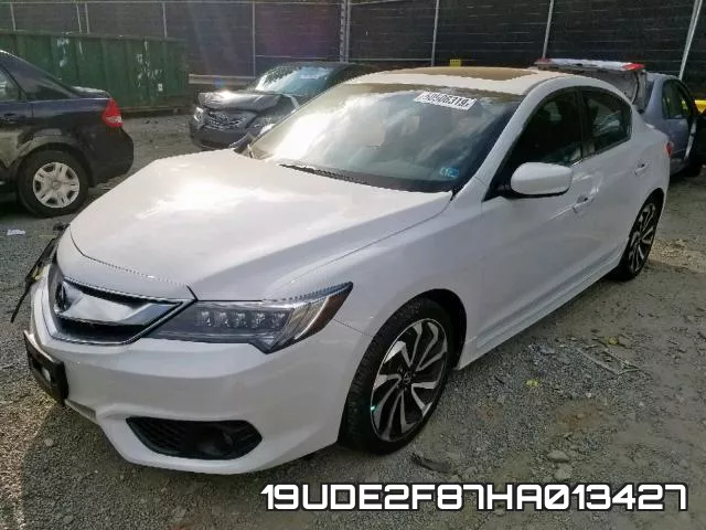 19UDE2F87HA013427 фото 3