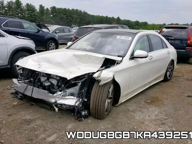WDDUG8GB7KA439251 фото 3