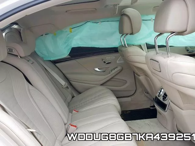WDDUG8GB7KA439251 фото 7