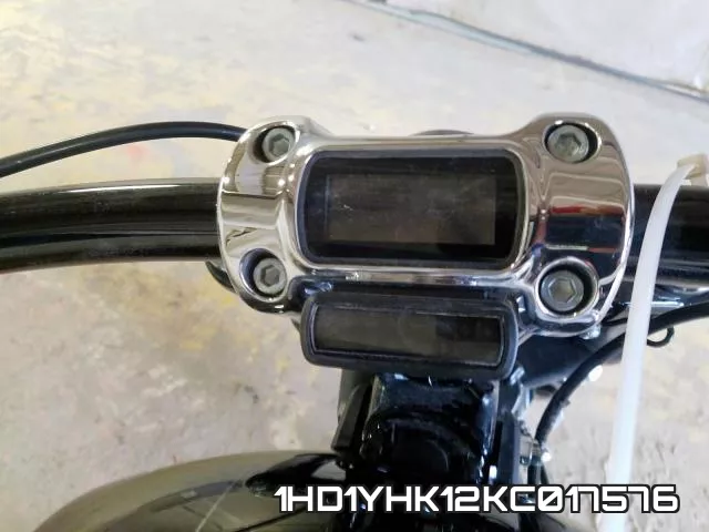 1HD1YHK12KC017576 фото 9
