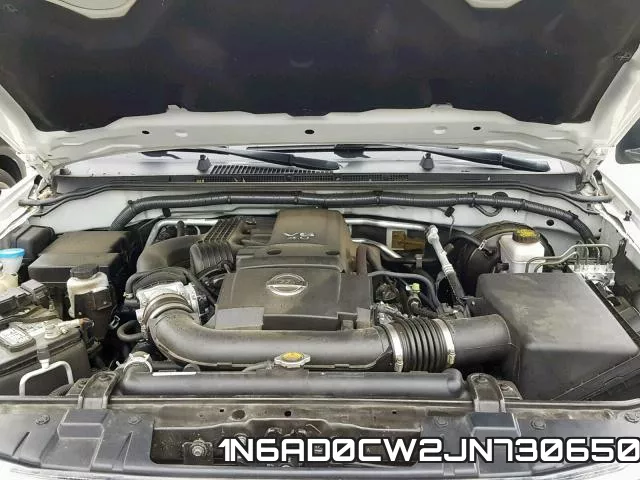 1N6AD0CW2JN730650 фото 8