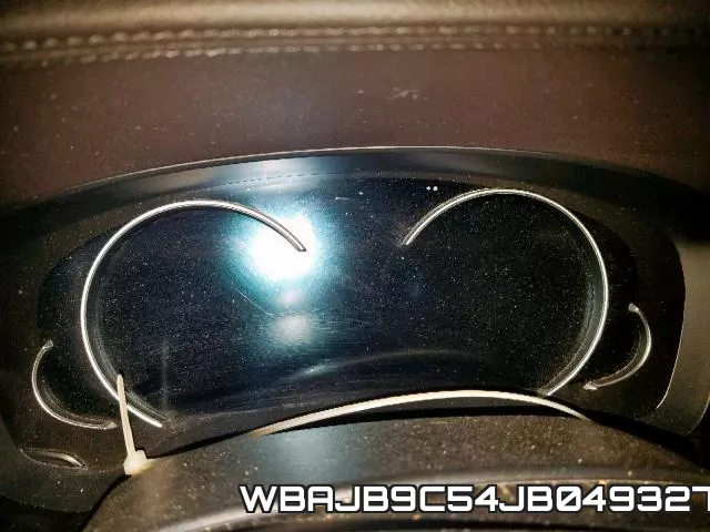 WBAJB9C54JB049327 фото 8