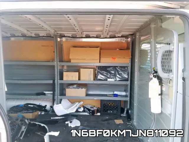 1N6BF0KM7JN811092 фото 7