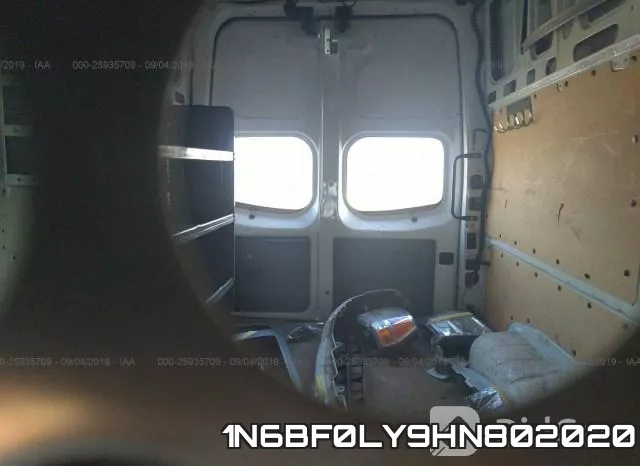 1N6BF0LY9HN802020 фото 9