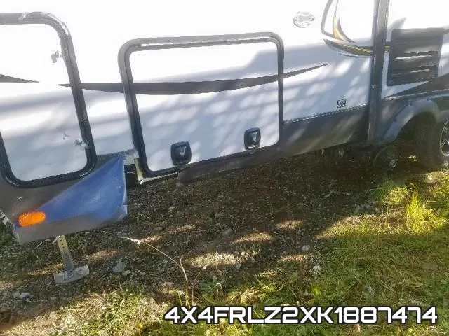 4X4FRLZ2XK1887474 фото 8
