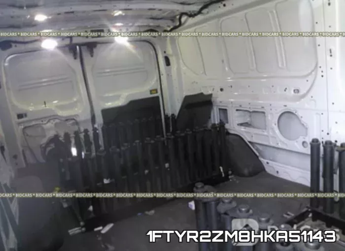 1FTYR2ZM8HKA51143 фото 9