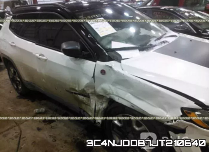 3C4NJDDB7JT210640 фото 7
