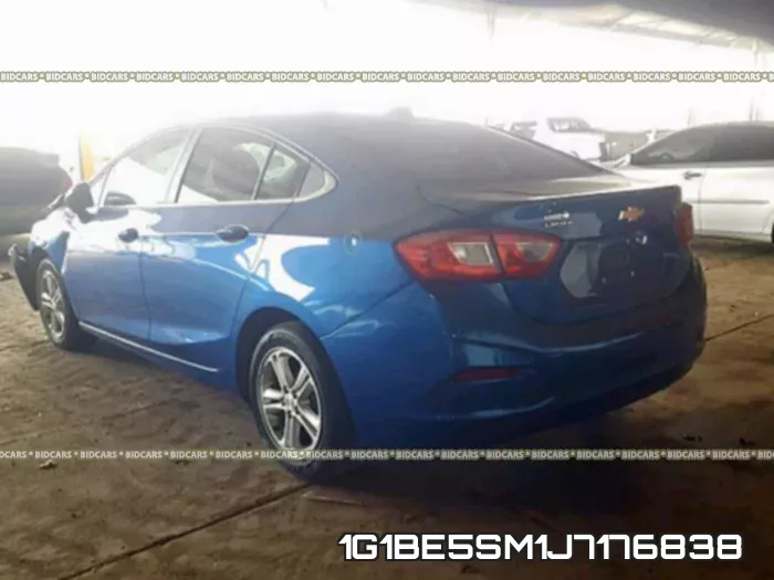 1G1BE5SM1J7176838 фото 4