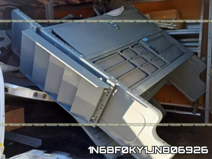 1N6BF0KY1JN806926 фото 7