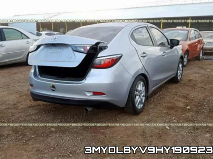 3MYDLBYV9HY190923 фото 5