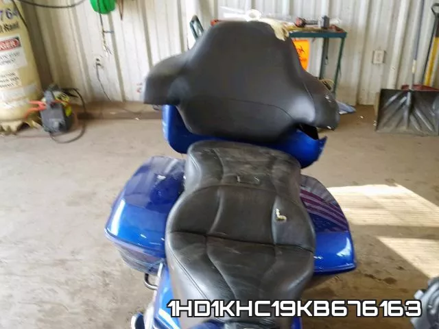 1HD1KHC19KB676163 фото 7