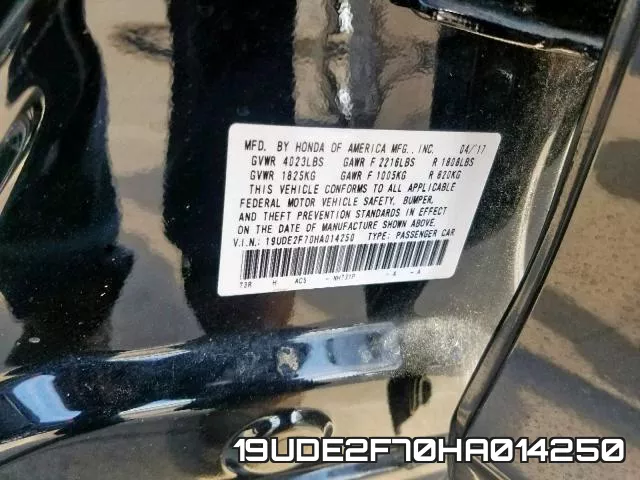 19UDE2F70HA014250 фото 2