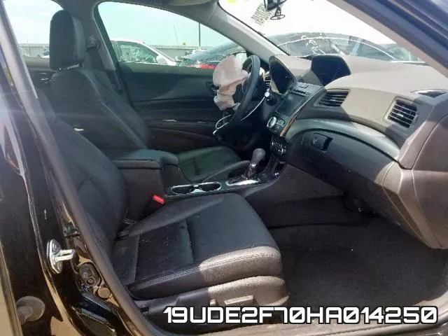 19UDE2F70HA014250 фото 6