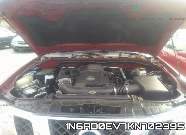 1N6AD0EV7KN702395 фото 2