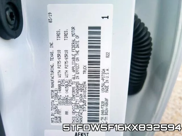 5TFDW5F16KX832594 фото 2