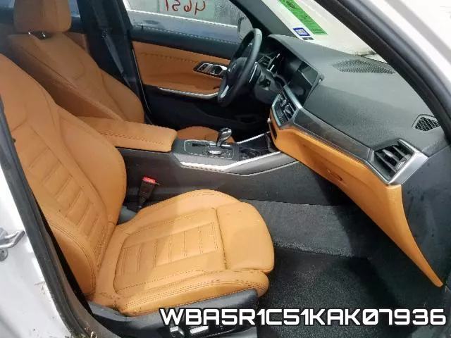 WBA5R1C51KAK07936 фото 5