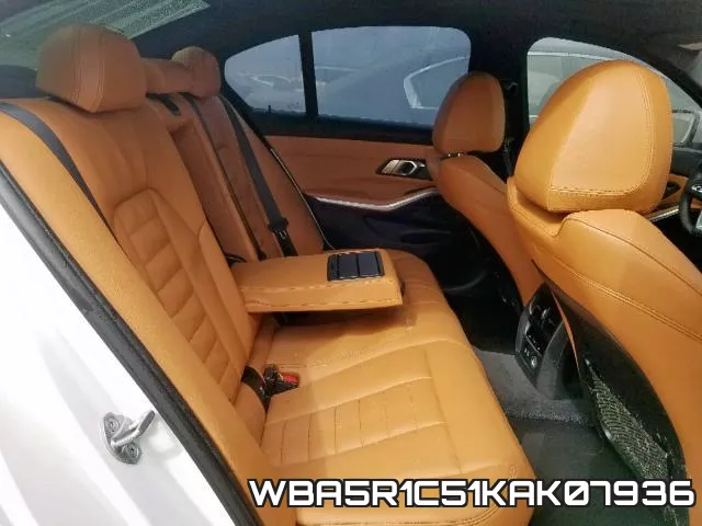 WBA5R1C51KAK07936 фото 6