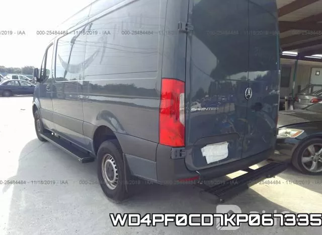 WD4PF0CD7KP067335 фото 4
