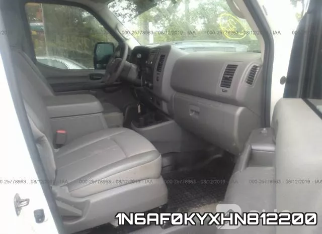 1N6AF0KYXHN812200 фото 6