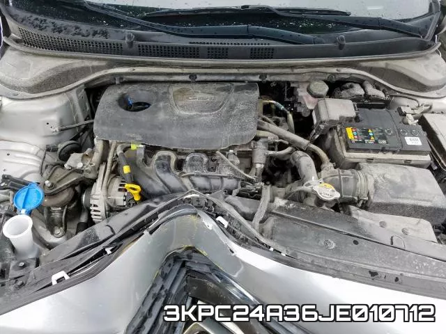 3KPC24A36JE010712 фото 8
