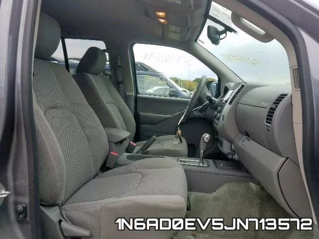 1N6AD0EV5JN713572 фото 6