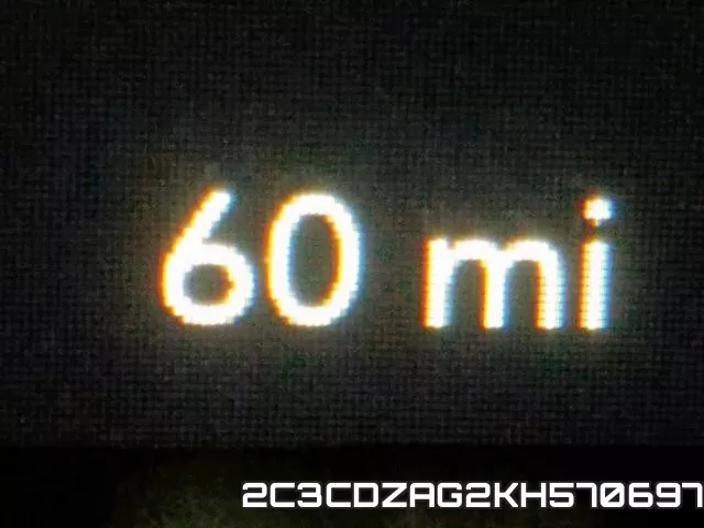 2C3CDZAG2KH570697 фото 9