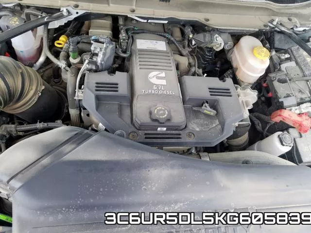 3C6UR5DL5KG605839 фото 8