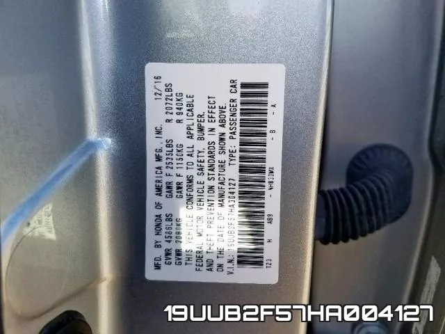19UUB2F57HA004127 фото 2