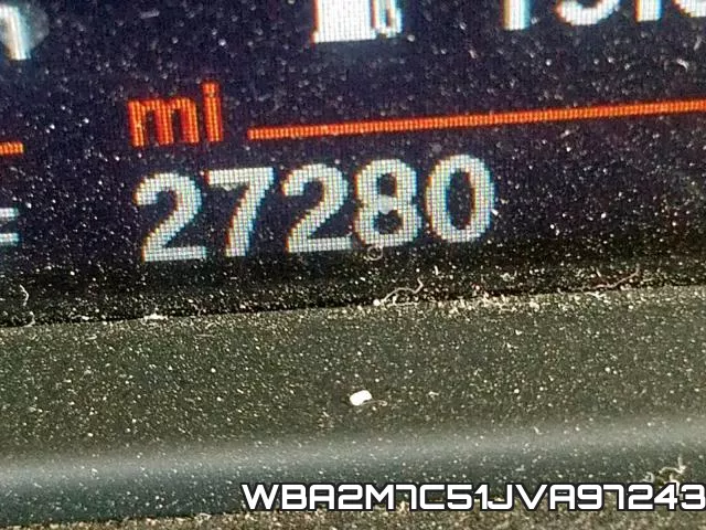 WBA2M7C51JVA97243 фото 9