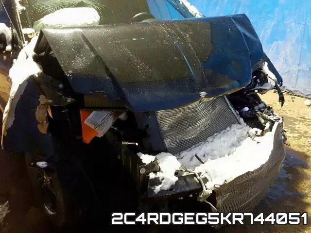 2C4RDGEG5KR744051 фото 9