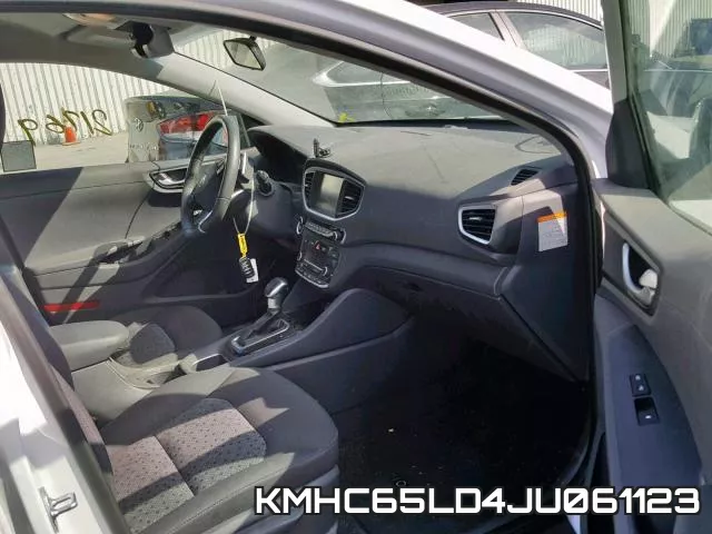 KMHC65LD4JU061123 фото 6