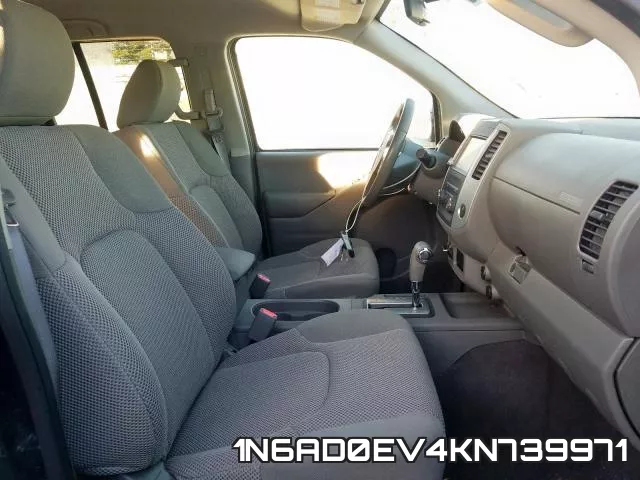 1N6AD0EV4KN739971 фото 5