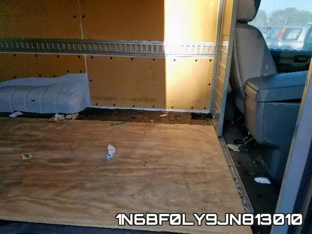 1N6BF0LY9JN813010 фото 7