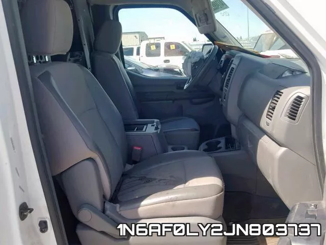 1N6AF0LY2JN803737 фото 5