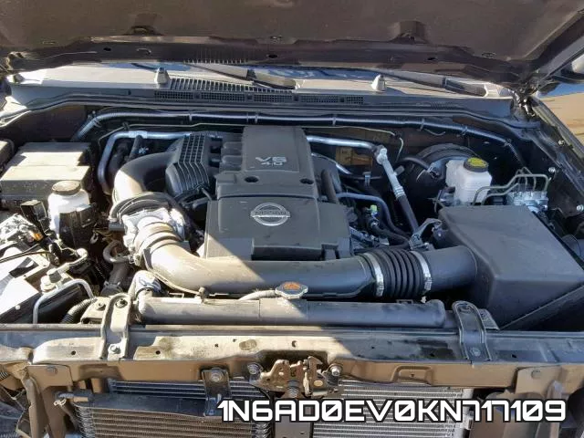 1N6AD0EV0KN717109 фото 8