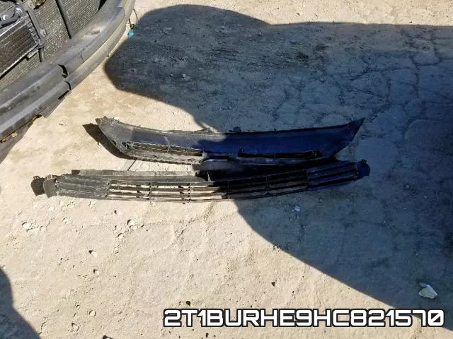 2T1BURHE9HC821570 фото 10