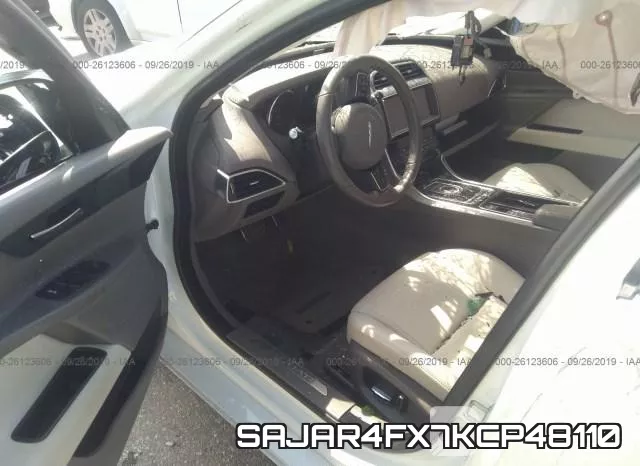 SAJAR4FX7KCP48110 фото 6