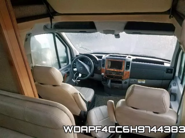 WDAPF4CC6H9744383 фото 6