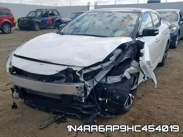 1N4AA6AP9HC454019 фото 3