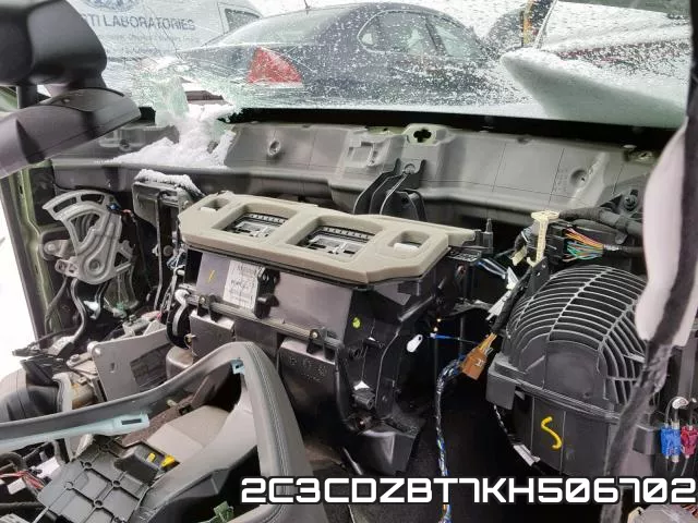 2C3CDZBT7KH506702 фото 9