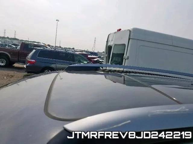 JTMRFREV8JD242219 фото 9