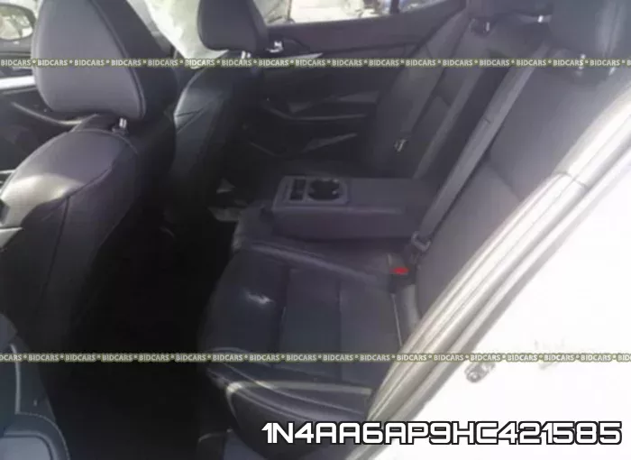 1N4AA6AP9HC421585 фото 9