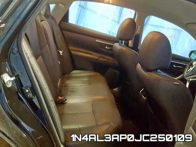1N4AL3AP0JC250109 фото 6