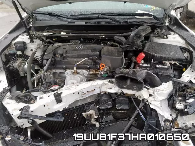 19UUB1F37HA010650 фото 8