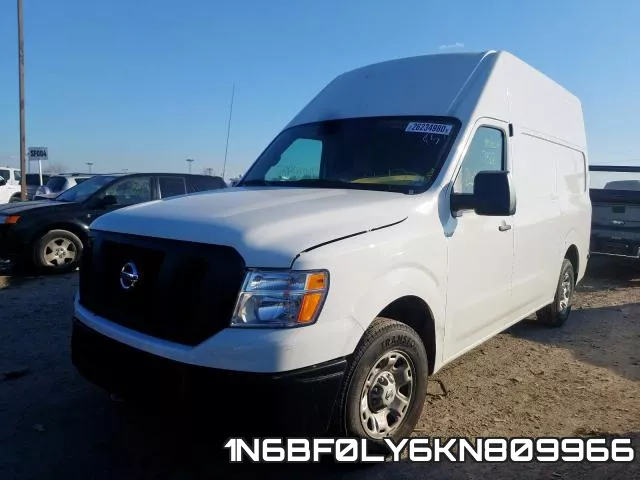 1N6BF0LY6KN809966 фото 3