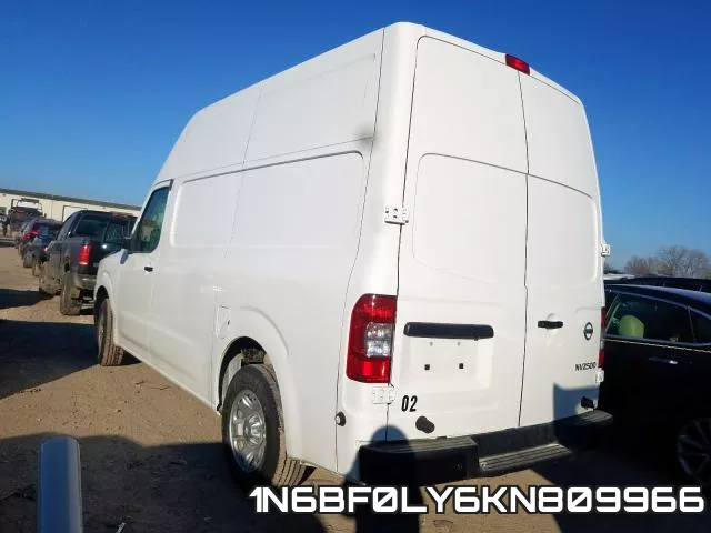 1N6BF0LY6KN809966 фото 4