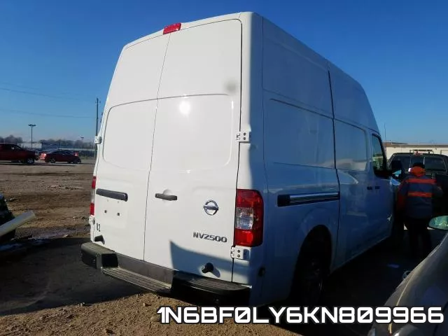 1N6BF0LY6KN809966 фото 5