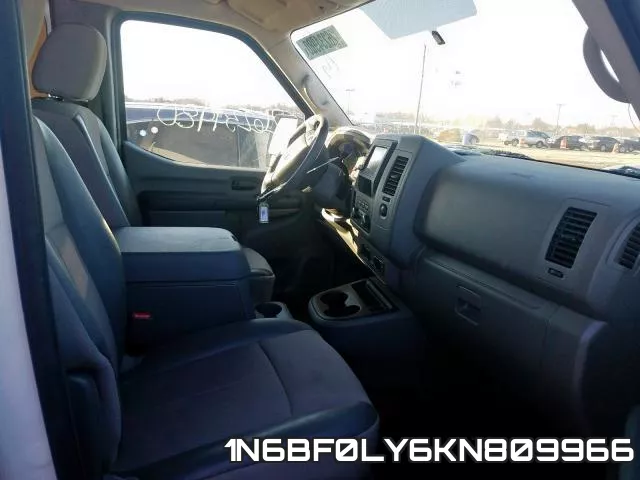 1N6BF0LY6KN809966 фото 6