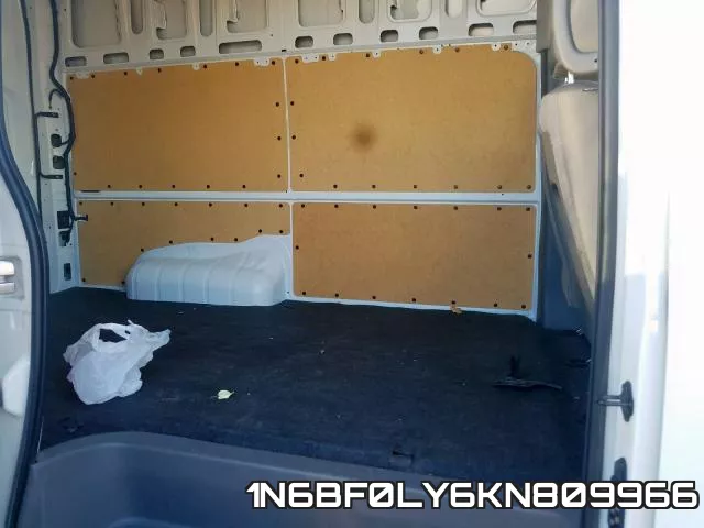 1N6BF0LY6KN809966 фото 7